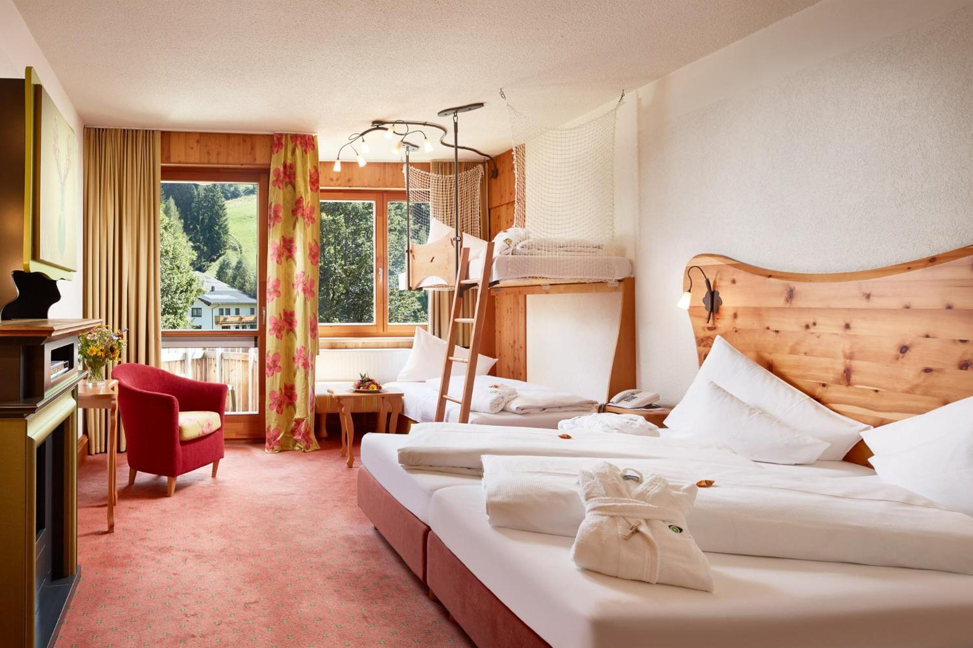 Hotel Die Post باد كلينكيرشهايم المظهر الخارجي الصورة
